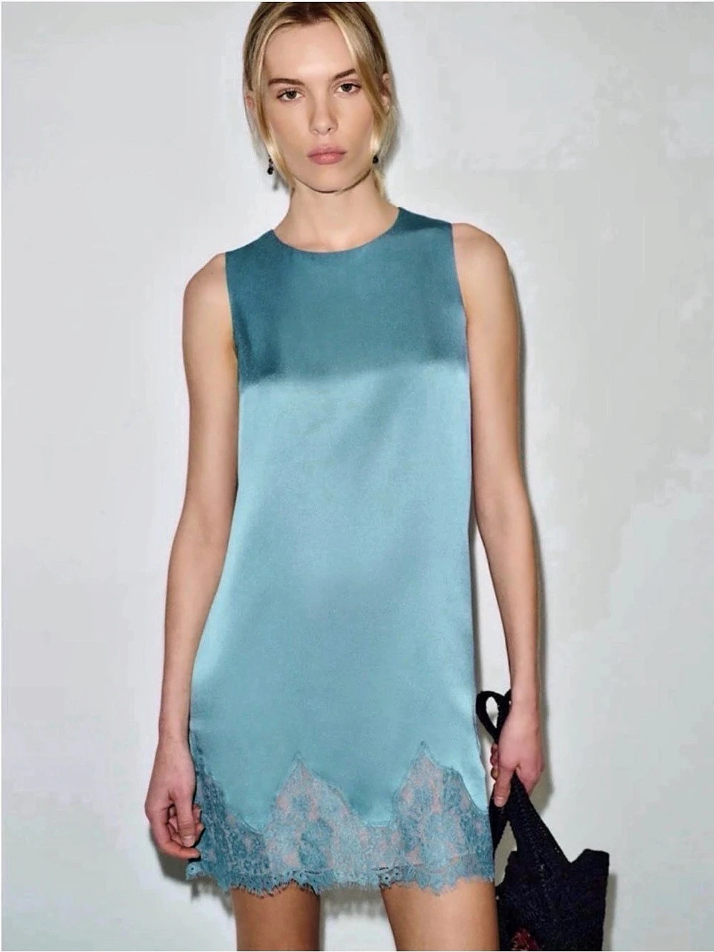 Reformation Jessalyn Silk Dress in Aquamarine 
XS
NWT
